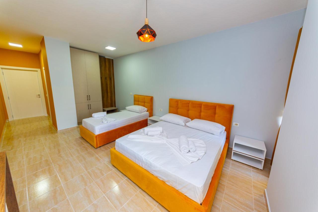 Ponari S Hotel Kryemedhej ภายนอก รูปภาพ