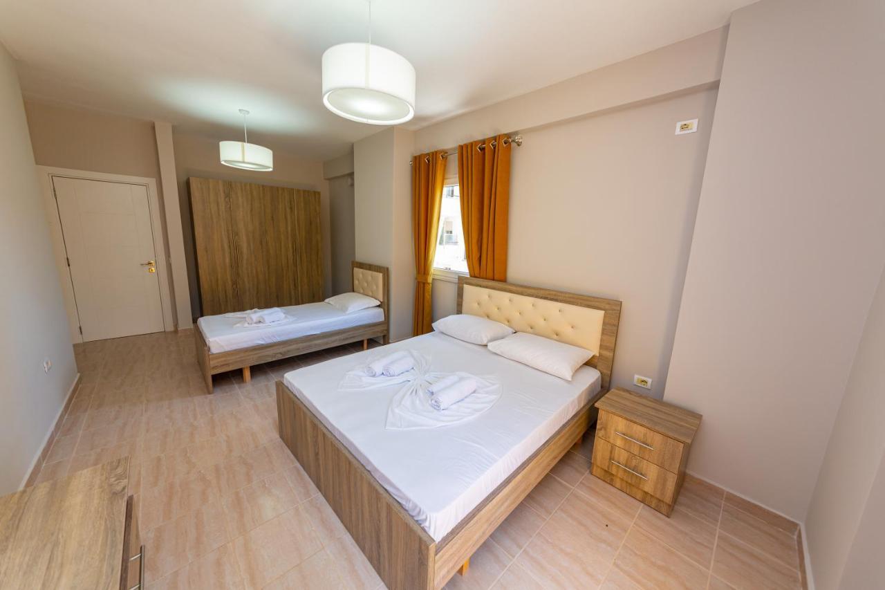 Ponari S Hotel Kryemedhej ภายนอก รูปภาพ