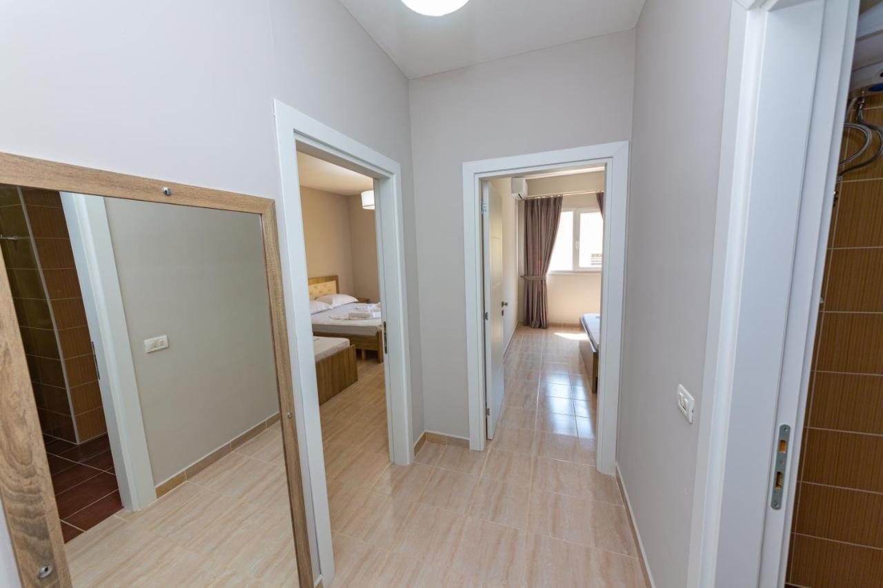 Ponari S Hotel Kryemedhej ภายนอก รูปภาพ