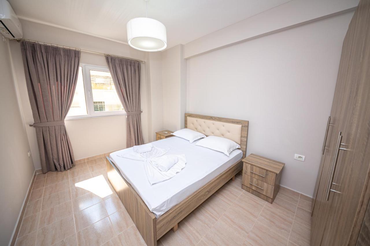 Ponari S Hotel Kryemedhej ภายนอก รูปภาพ
