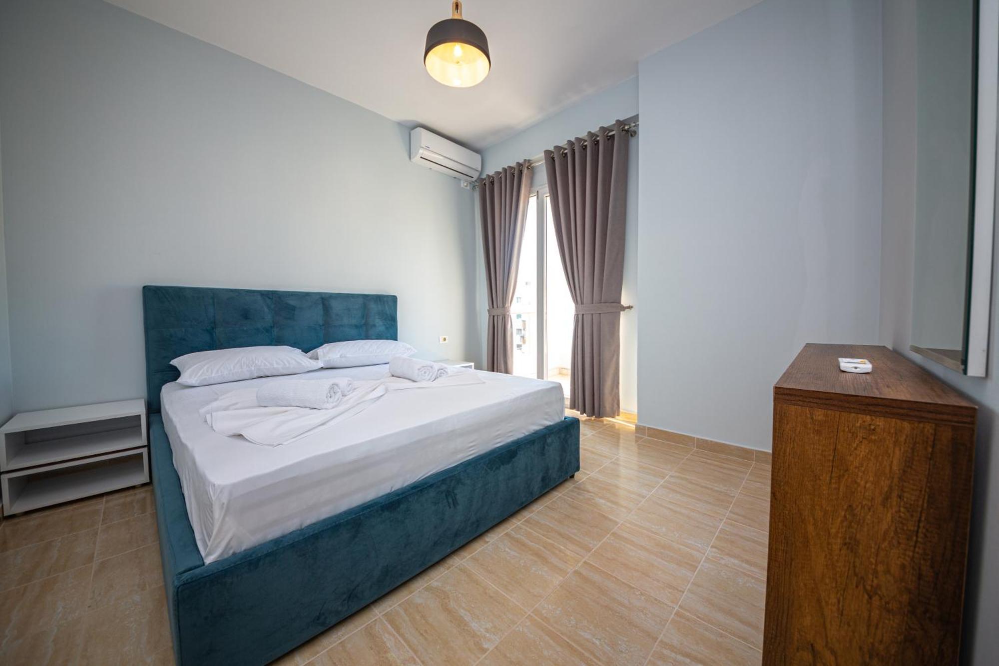 Ponari S Hotel Kryemedhej ภายนอก รูปภาพ